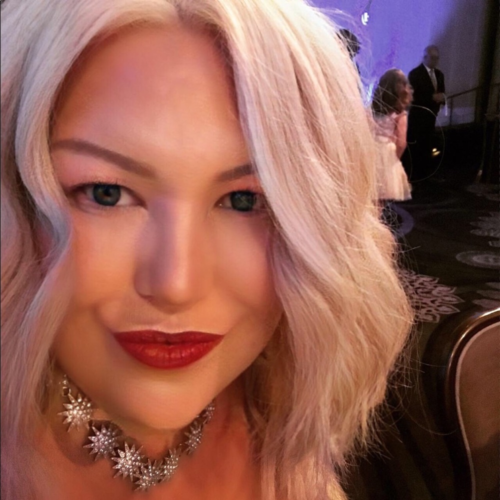 Meet your Posher, Cheri